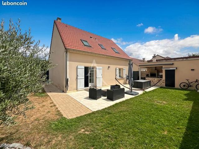 Maison 6 pièces 146 m²