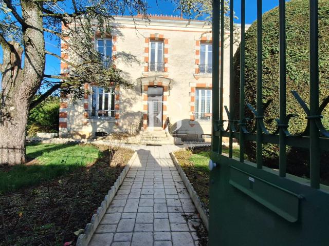 Maison 6 pièces 146 m²