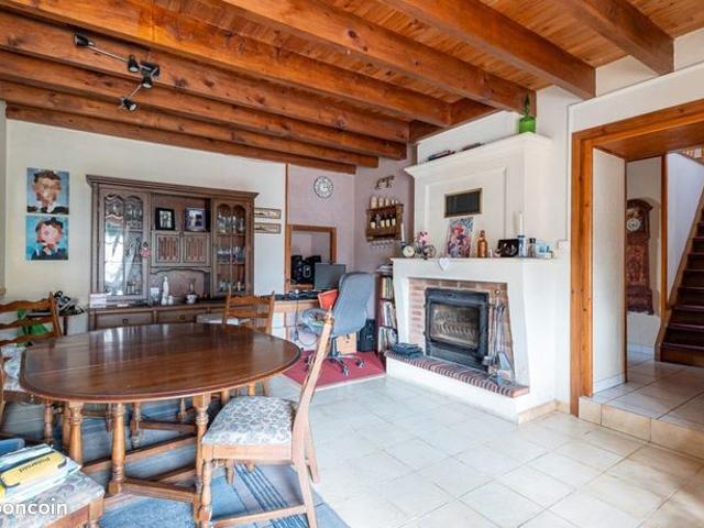 Maison 6 pièces 146 m²