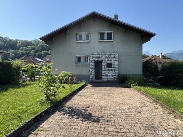 Maison 6 pièces 146 m²