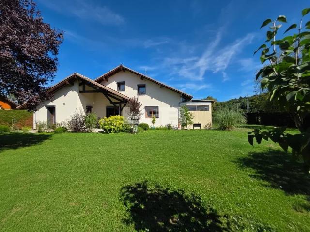 Maison 6 pièces 146 m²