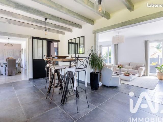 Maison 6 pièces 146 m²