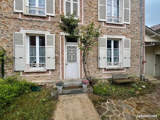 Maison 6 pièces 146 m²