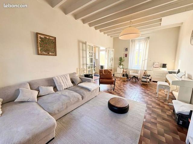 Maison 6 pièces 146 m²