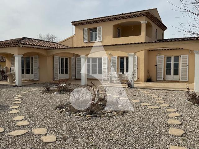 Maison 6 pièces 146 m²