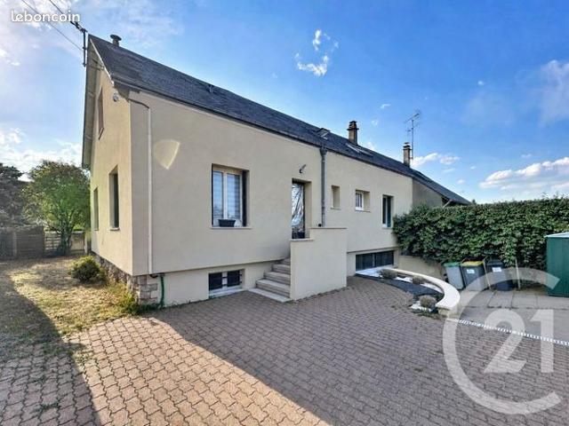 Maison 6 pièces 146 m²