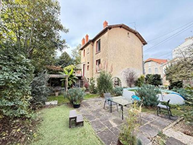 Maison 6 pièces 146 m²