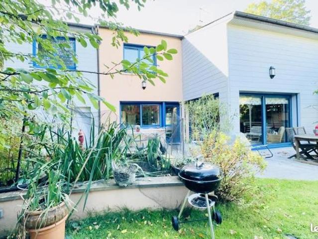 Maison 6 pièces 146 m²
