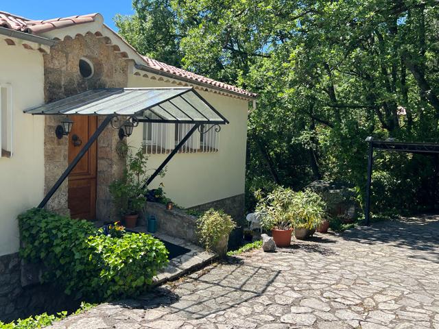Maison 6 pièces 146 m²