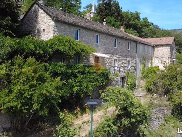 Maison 6 pièces 146 m²