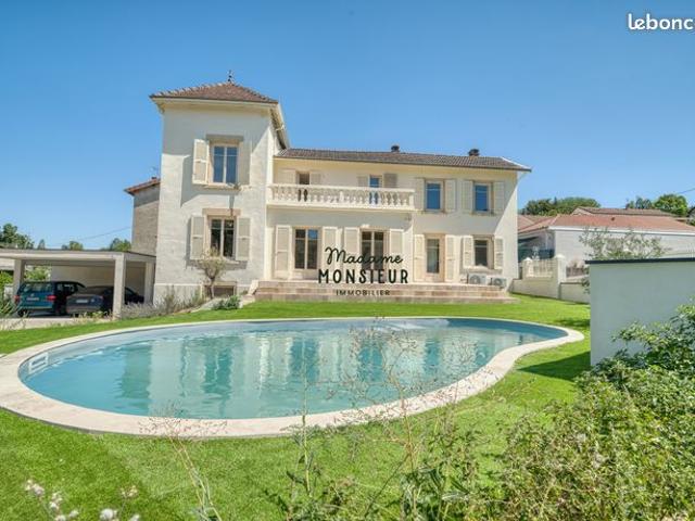 Maison 6 pièces 146 m²