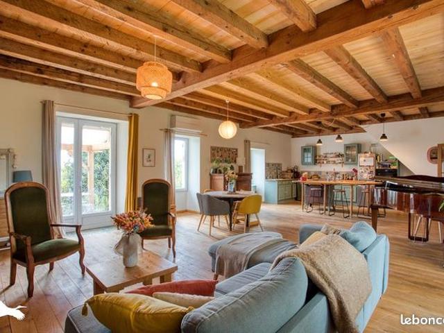 Maison 6 pièces 146 m²