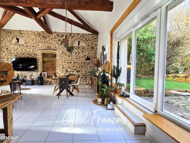 Maison 6 pièces 146 m²