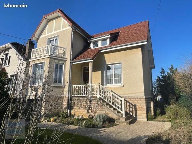 Maison 6 pièces 146 m²
