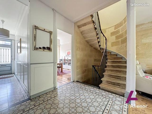 Maison 6 pièces 146 m²