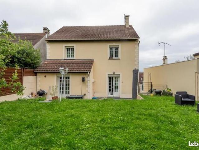 Maison 6 pièces 146 m²
