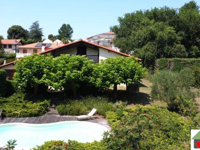 Maison 6 pièces 144 m²