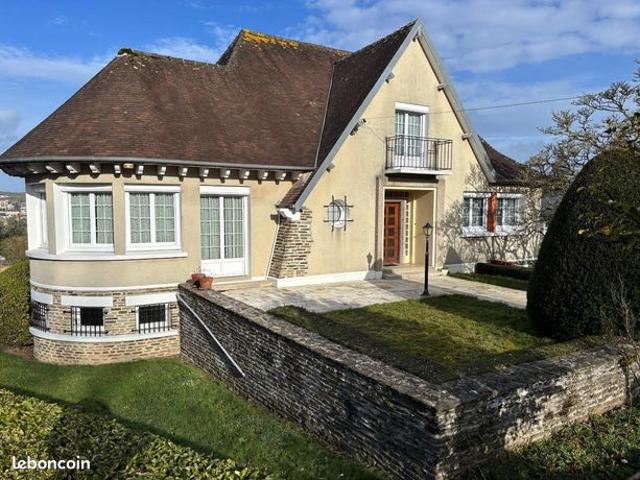 Maison 6 pièces 146 m²