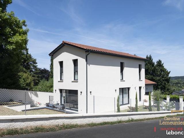 Maison 6 pièces 147 m²
