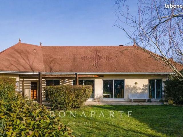 Maison 6 pièces 147 m²