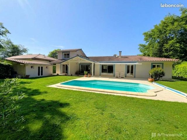 Maison 6 pièces 147 m²