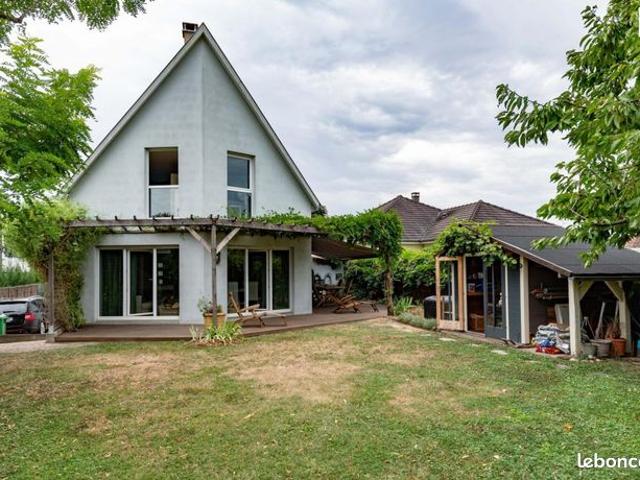 Maison 6 pièces 147 m²