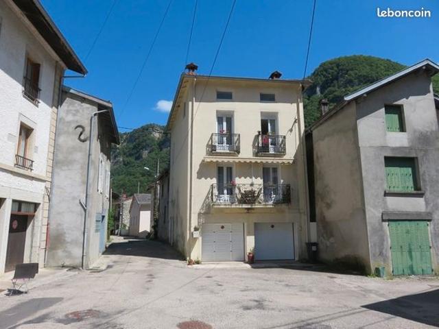 Maison 6 pièces 147 m²