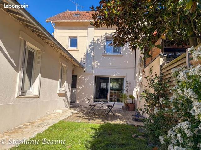 Maison 6 pièces 147 m²