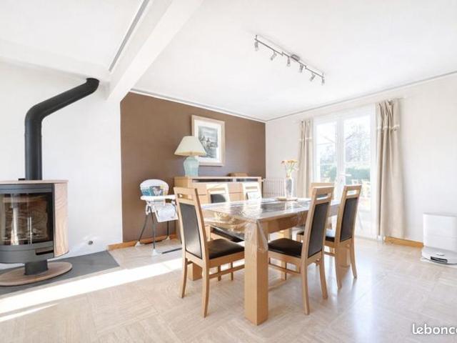 Maison 6 pièces 147 m²