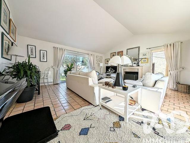 Maison 6 pièces 147 m²