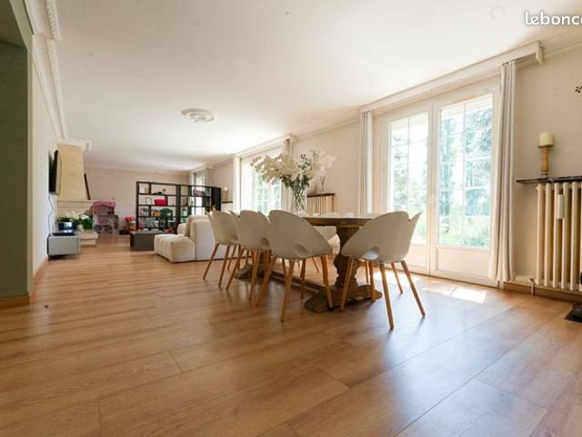 Maison 6 pièces 147 m²
