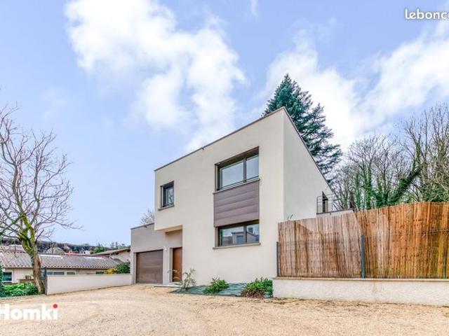 Maison 6 pièces 147 m²