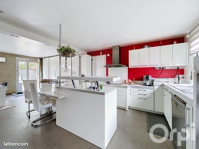 Maison 6 pièces 147 m²