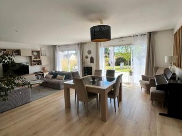 Maison 6 pièces 147 m²