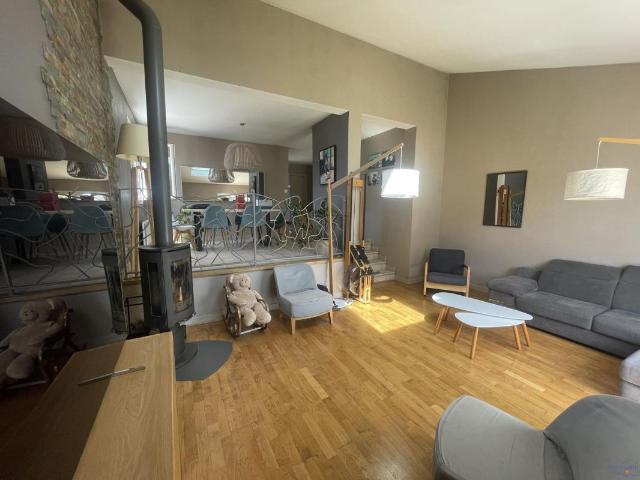 Maison 6 pièces 147 m²
