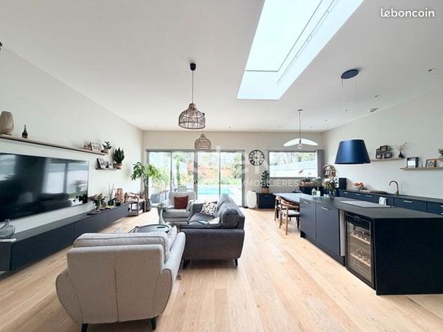Maison 6 pièces 147 m²