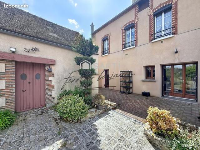 Maison 6 pièces 147 m²