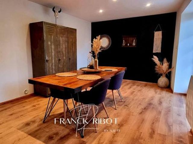 Maison 6 pièces 147 m²