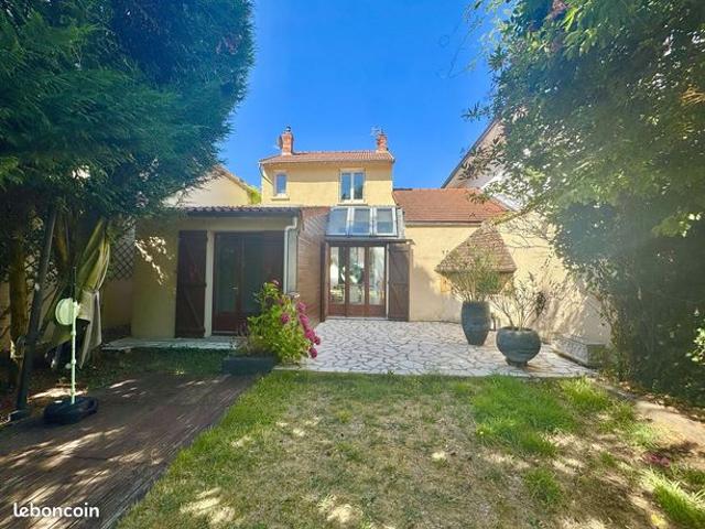 Maison 6 pièces 147 m²