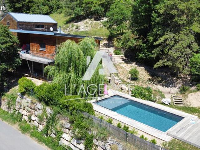 Maison 6 pièces 147 m²