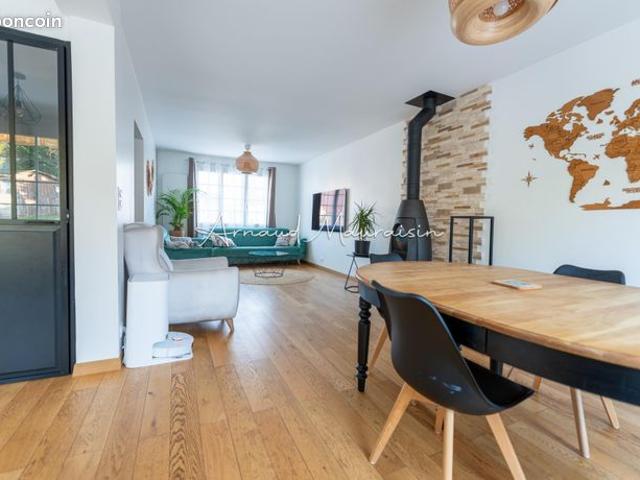 Maison 6 pièces 147 m²