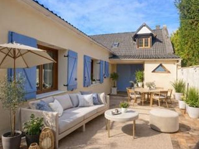 Maison 6 pièces 147 m²