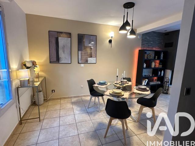 Maison 6 pièces, 147 m² à louer à Pégomas 06580
