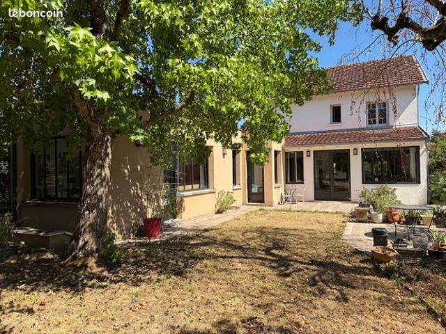 Maison 6 pièces 148 m²