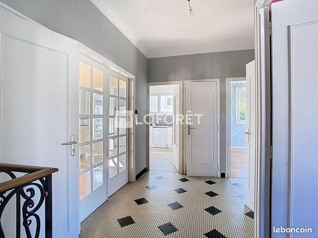 Maison 6 pièces 148 m²