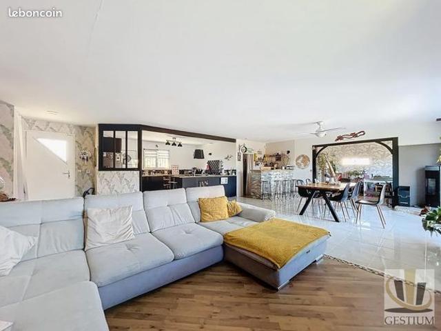 Maison 6 pièces 148 m²