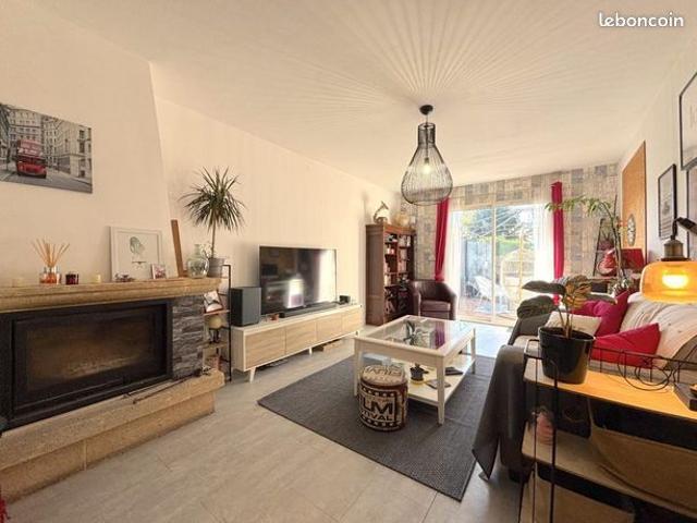 Maison 6 pièces 148 m²