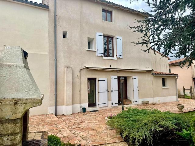 Maison 6 pièces 148 m²