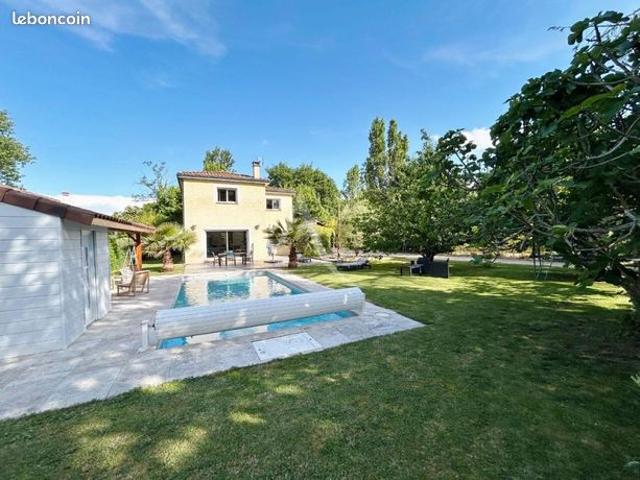 Maison 6 pièces 148 m²