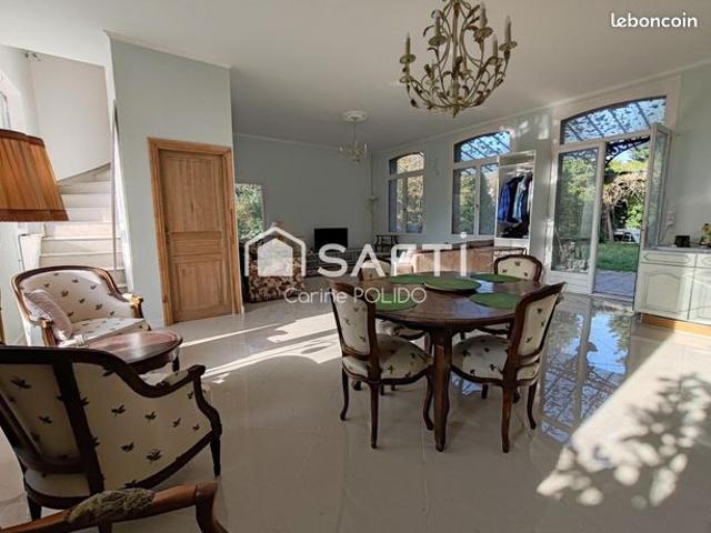 Maison 6 pièces 148 m²